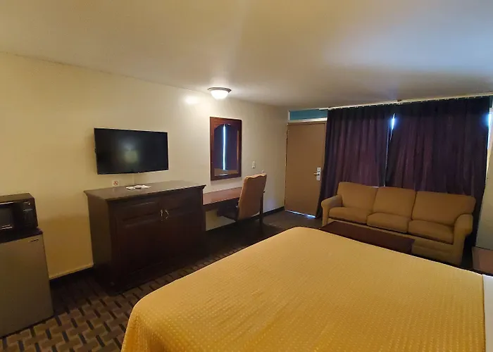 Gray Plaza Motel, Marion Il