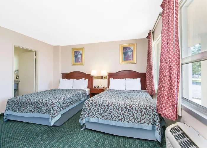 Days Inn & Suites By Wyndham Wichita East