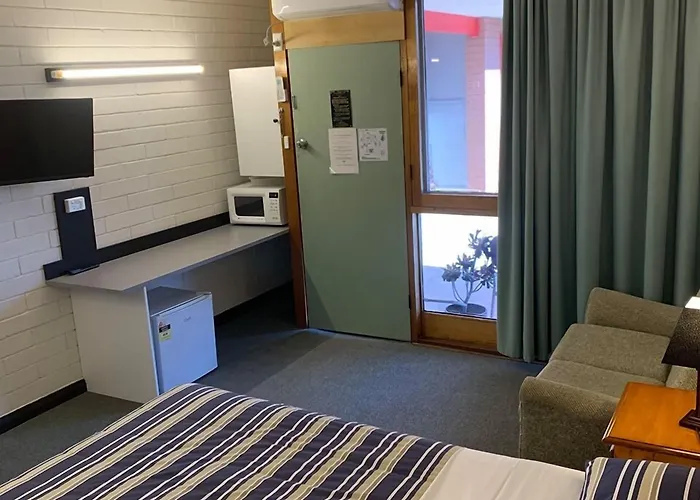 Finley Motel