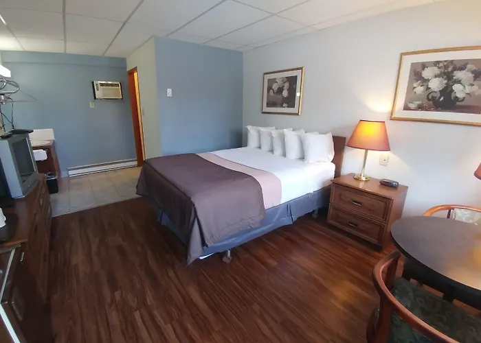 Northlander Motel