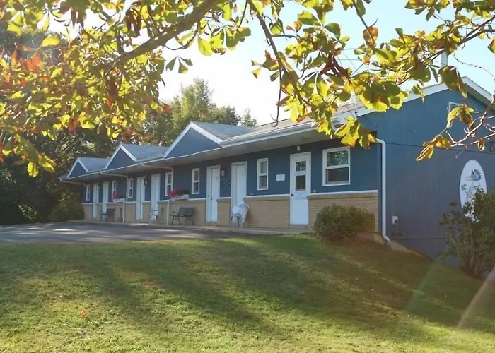 Coastal Inn - Kingfisher