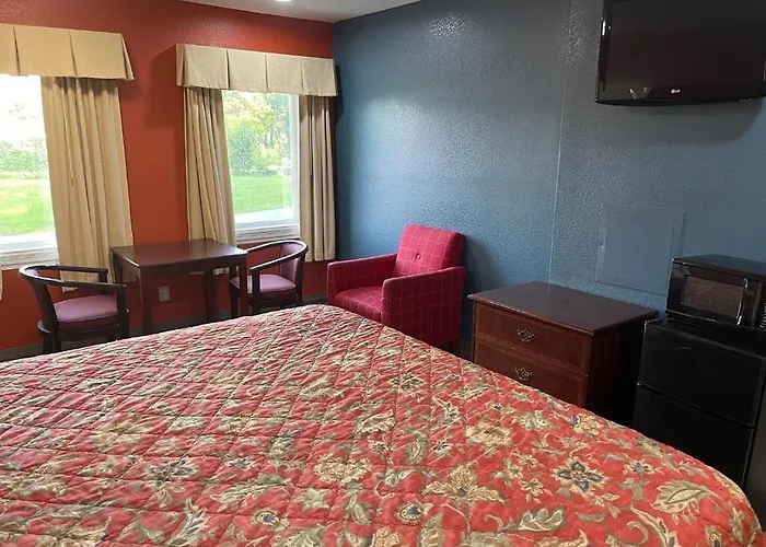 Kenwood Court Motel