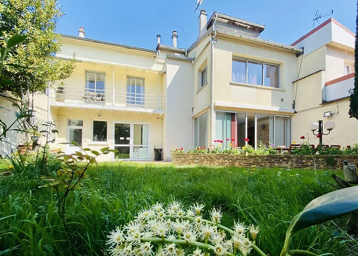 Reims Sherpa Guest House