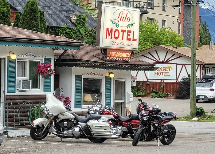Lido Motel