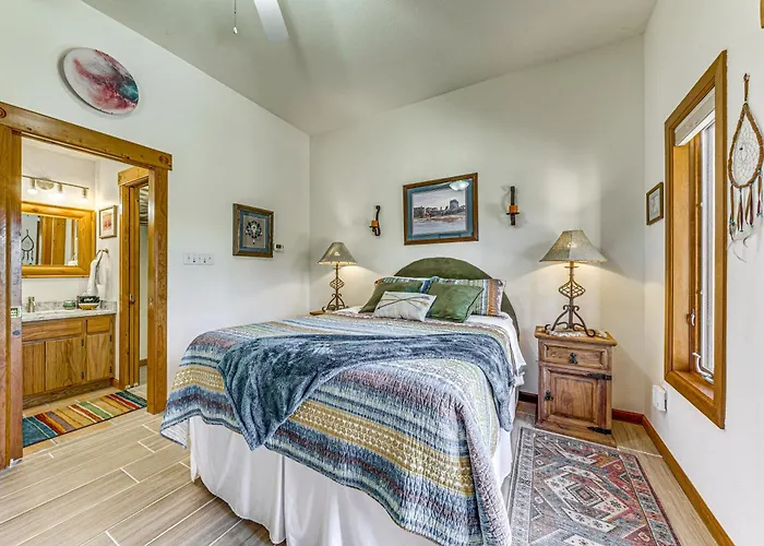 Comfy 'Aspen Ridge' Home ~ 3 Mi To Ski Lifts