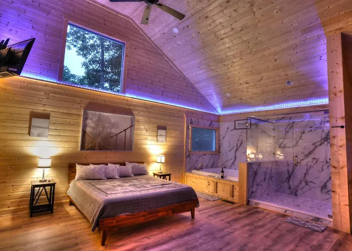 True Love Treehouse - Magic Above The Pines