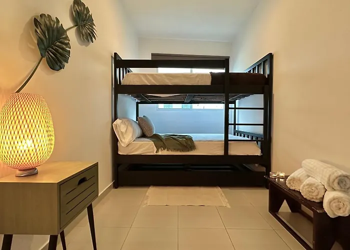 C&E Alojamientos Apartamentos , A Una Calle De La Playa Y Malecon