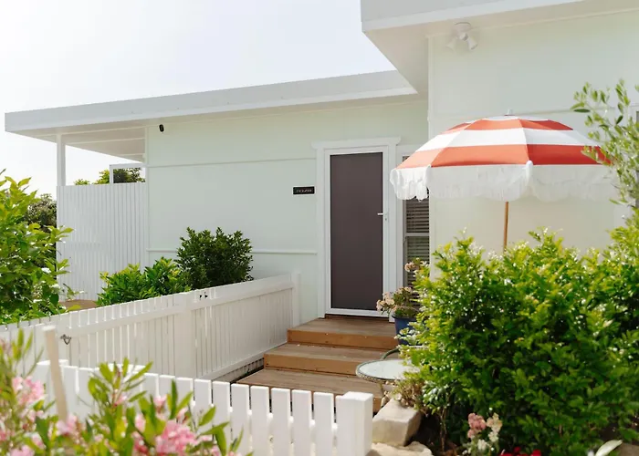 The Bunkie @ Ethel & Odes
