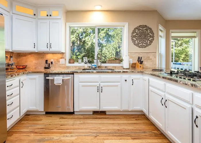 Sopra Bella- 4 Bedroom Home