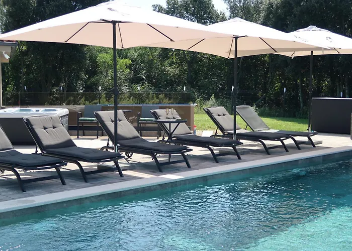 Olive Garden Paradise With Heated Swimming Pool
