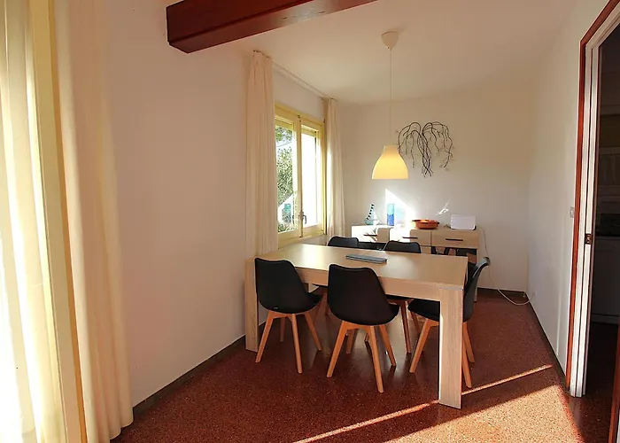 Villa Spacieuse Avec Jardin Pres De La Plage
