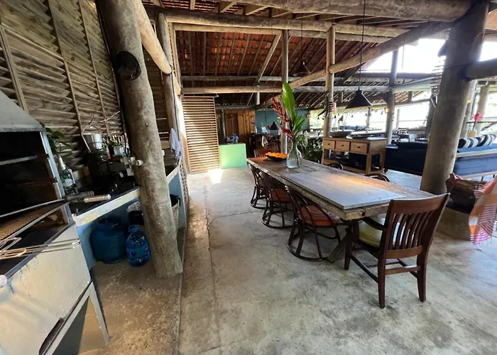 Casa 7suítes - Vista para Barra do Sahy