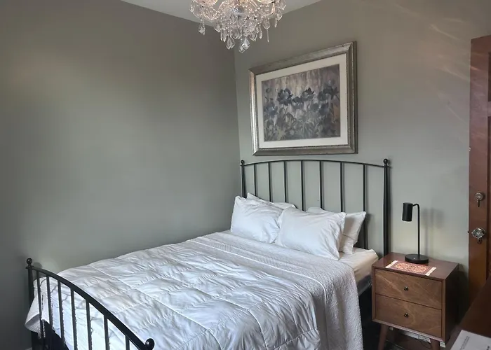 Moreland Guesthouse Historic Former Nuns Convent Homestay
