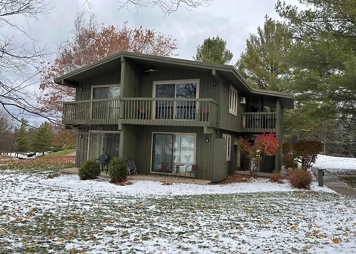 Shanty Creek, Condo, Golf ,Sleeps 4, Pets Welcome!