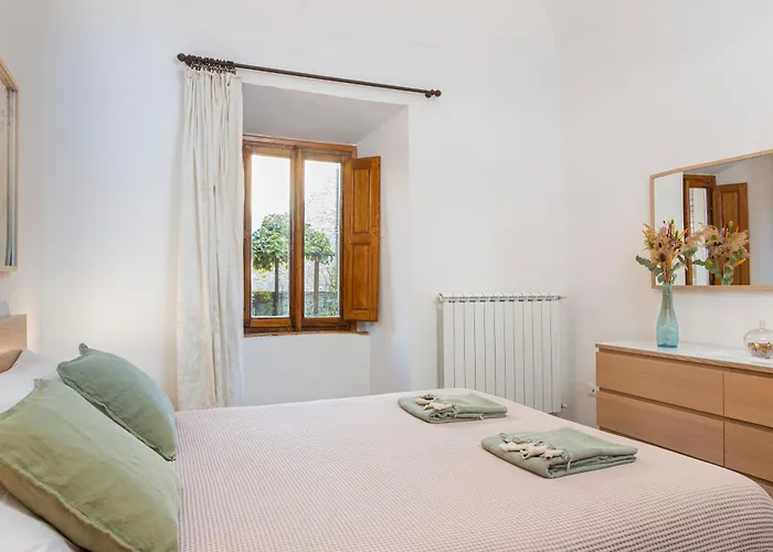 Il Cantuccio Di Vittorio - Apartment With Private Garden In The Heart Of Volterra