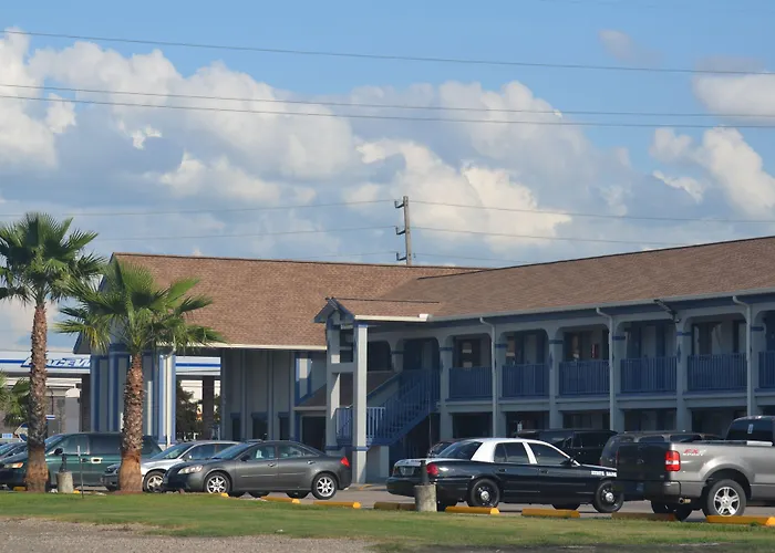 Travelers Inn