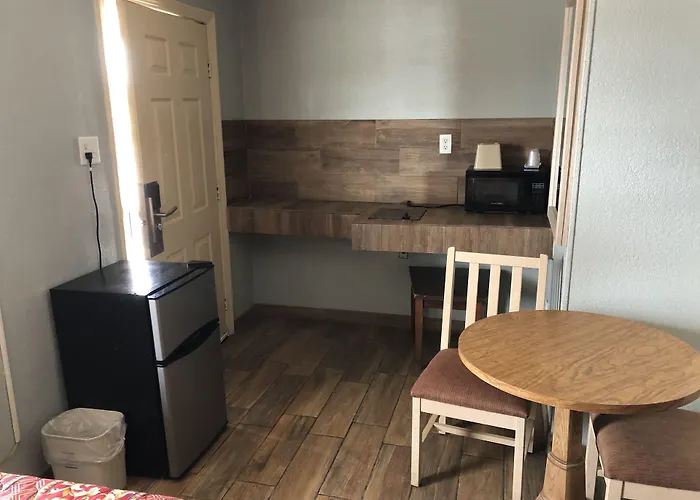Budget Inn