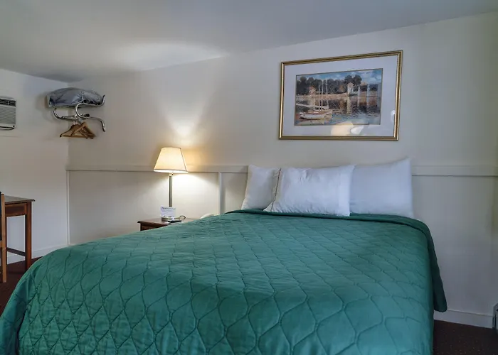 Mount Whittier Motel