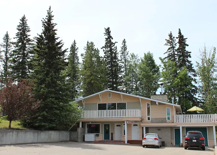 Pines Motel