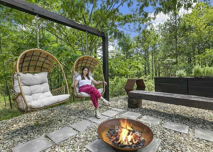 Candlewick Inn And Suites