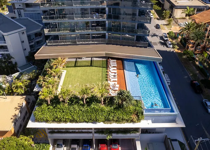 Ultiqa Signature At Broadbeach
