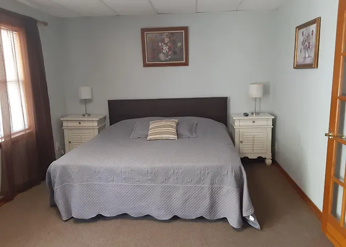 Hickory Shades Motel