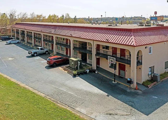 Regency Inn & Suites
