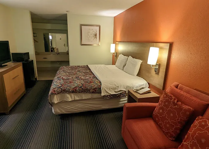 Budget Host Inn
