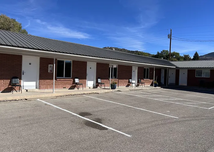 Sunglow Motel