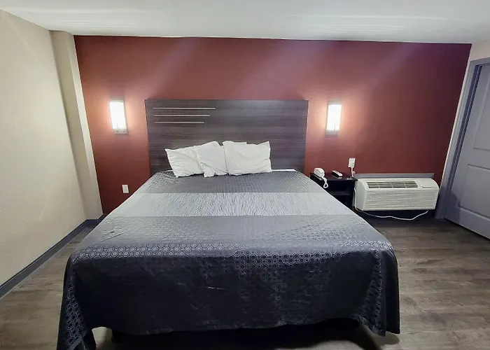 Budget Inn & Suites