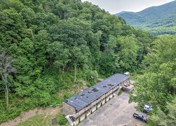 Heart Of The Valley Motel