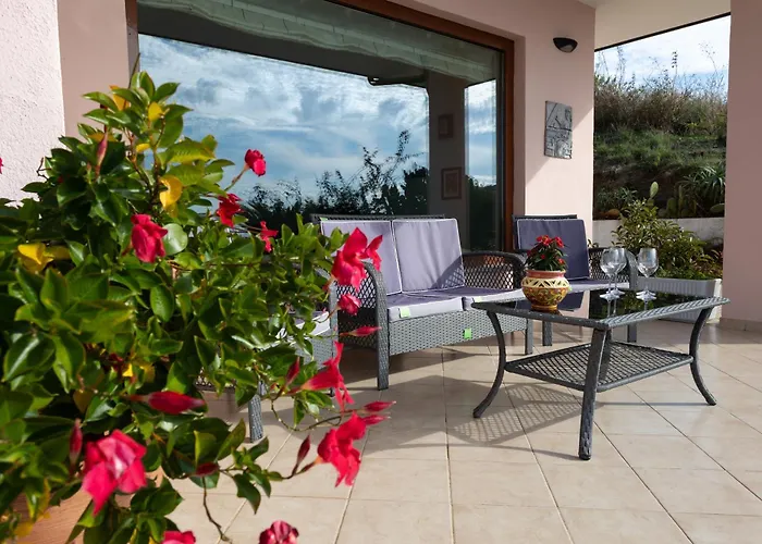 Casa Indipendente Con Vista Mare