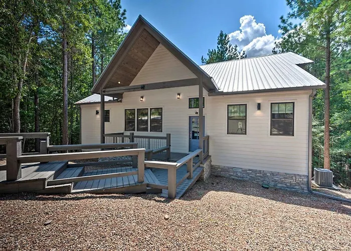 Luxury Broken Bow Cabin With A Sauna And A Hot Tub