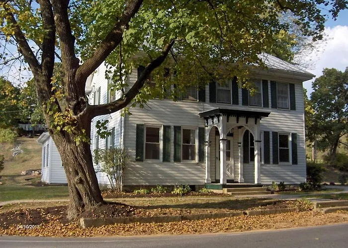 Historic Cottage With Country Charm Next To Creek In Carlisle, Pennsylvania