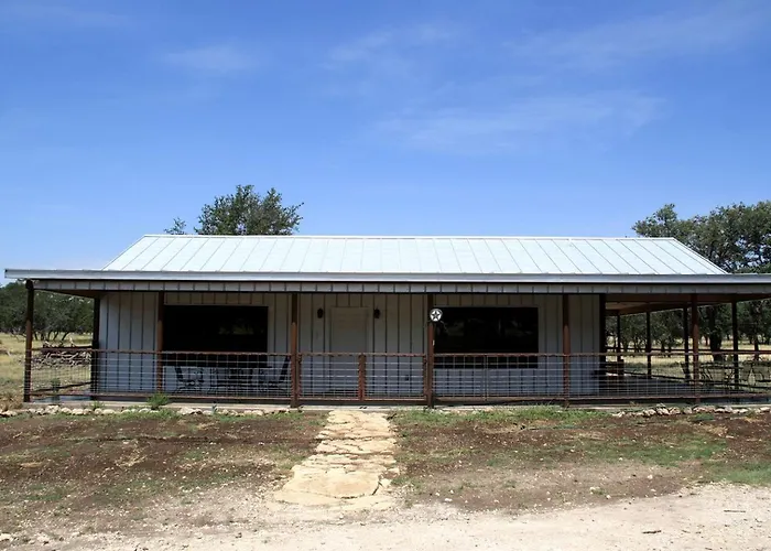 Secluded Ranch-Style Cabin Rental South Of San Angelo, Texas