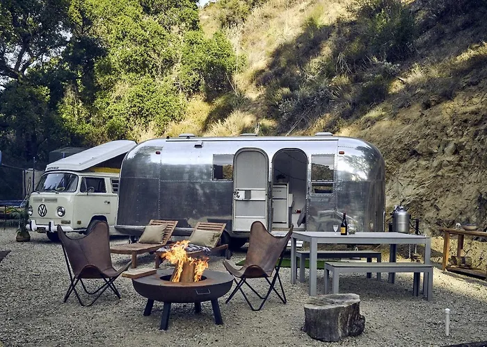 Secluded Pet Friendly Airstream In Calabasas, California