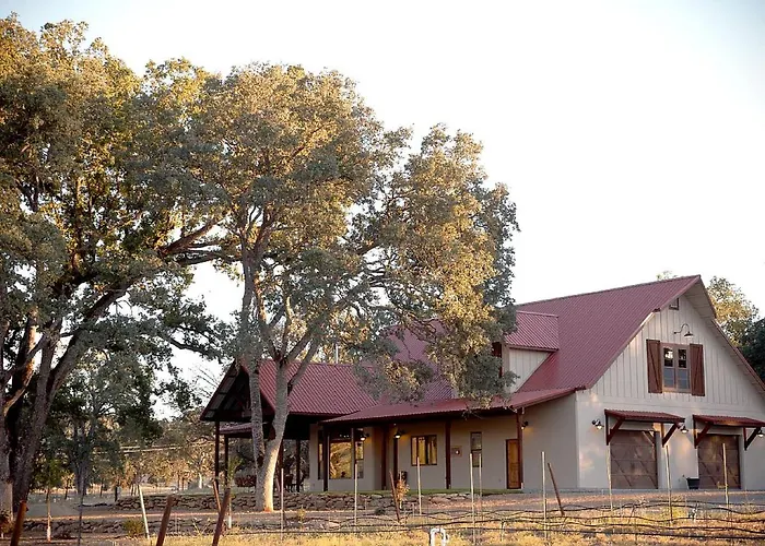 Exquisite Cottage Rental On Peaceful Vineyard Near Bear Valley, California
