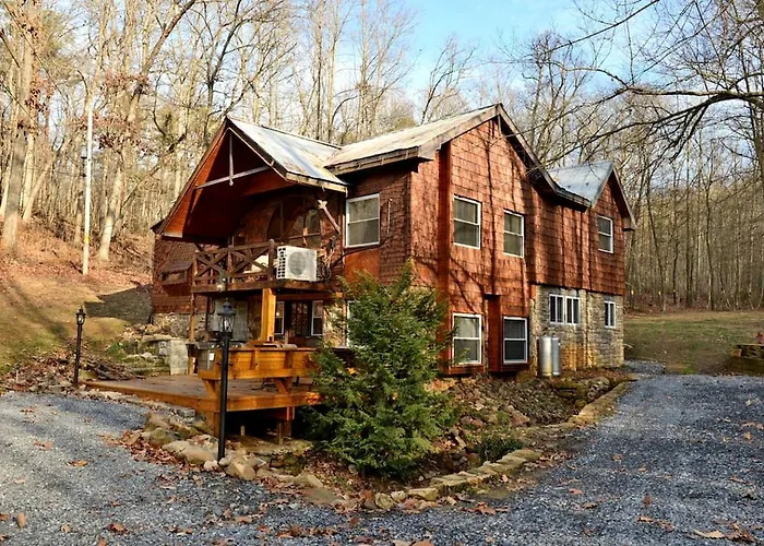 Secluded Cabin Close To The Shenandoah River In Shenandoah, Virginia