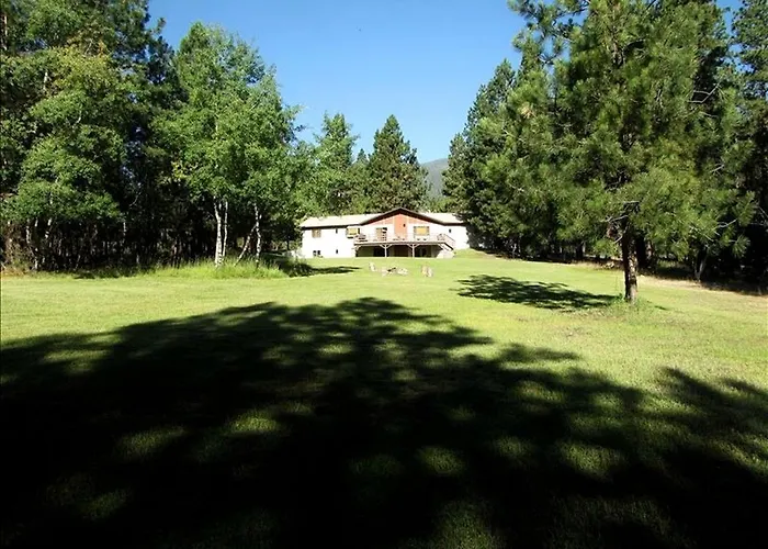 Secluded Cabin Rental With 20 Acres Of Private Forest Near Missoula, Montana