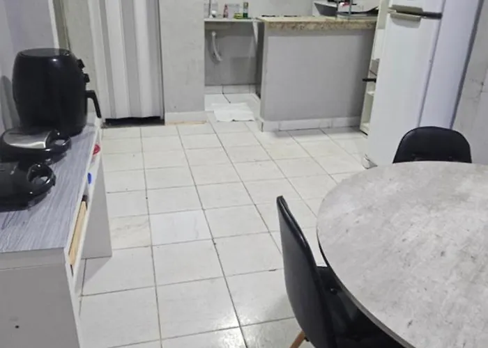 Quarto com otima localização
