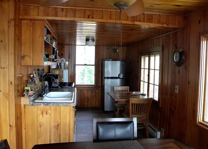 Waterfront Cabin Rental With Deck And Incredible Views On Crane Lake, Minnesota