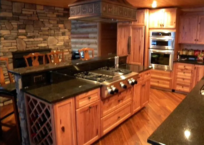 Island Cabin Rental With Fireplace And Pool Table Near Voyageurs National Park, Minnesota