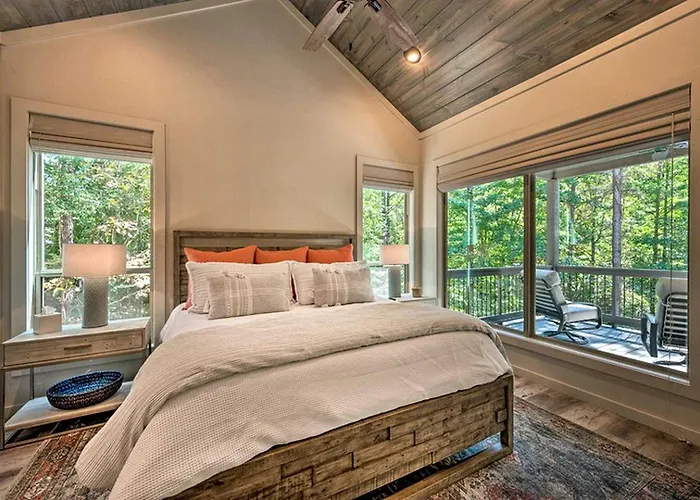 Luxury Broken Bow Cabin With A Sauna And A Hot Tub