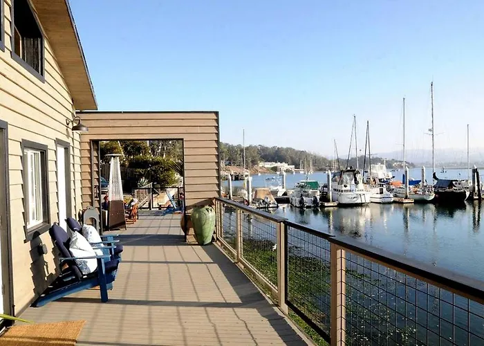 The Boathouse Cottage, Waterfront Morro Bay, Ca