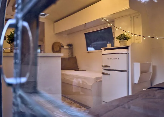 Secluded Pet Friendly Airstream In Calabasas, California