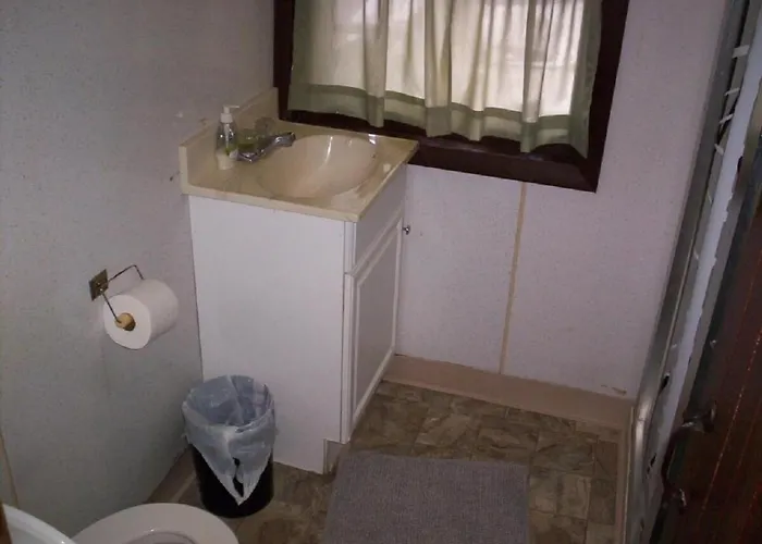 Quaint Lakefront Cabin Rental In Harveys Lake Near Wilkes-Barre, Pennsylvania
