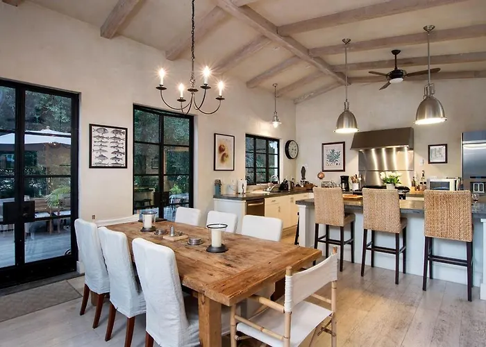 Elegant Kenwood Accommodation With A Pool Ideal For Luxury Sonoma County Getaways
