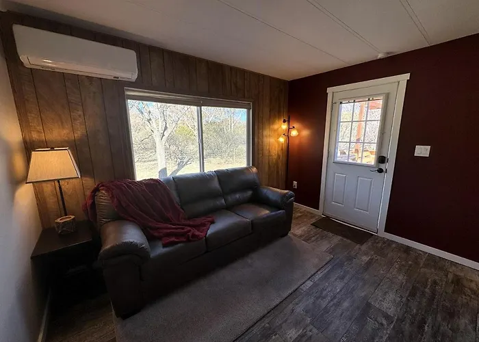 Cozy Creekside Cottage With Deck And Fire Pit In Camp Verde, Arizona