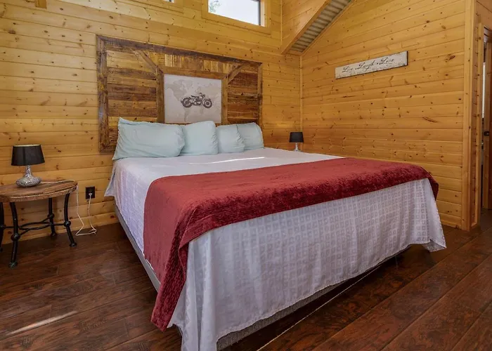 Group 02) Cabin #2