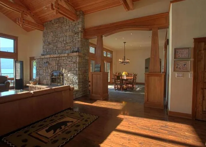 Lakeside Vacation Rental With Stunning Views And Spacious Interior On Flathead Lake, Montana